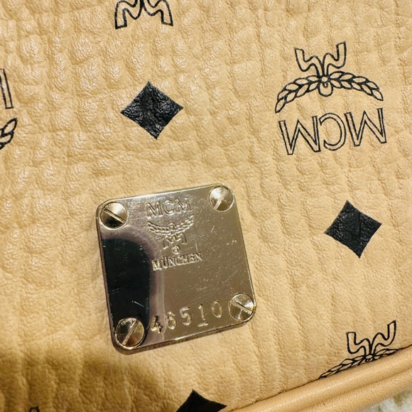 Authentic MCM Small Essential Belt Bag Purse 3 Way Cream Beige Gold Hardware - Picture 4 of 12